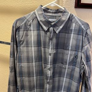 Marmot men’s large button up shirt.